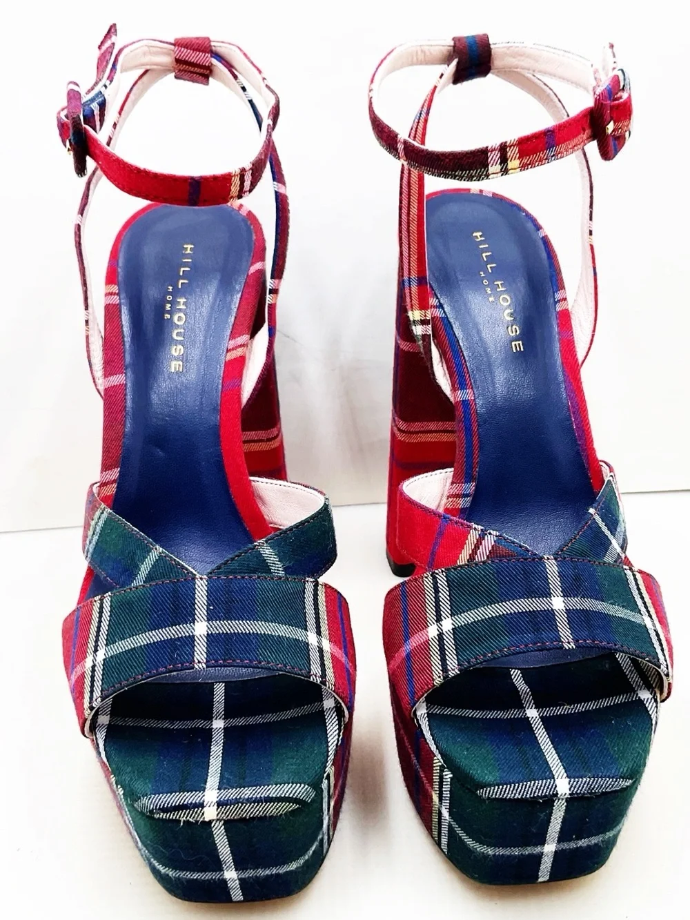 🆕{{Hill House Home} Green & Red Tartan Plaid Party Platforms
